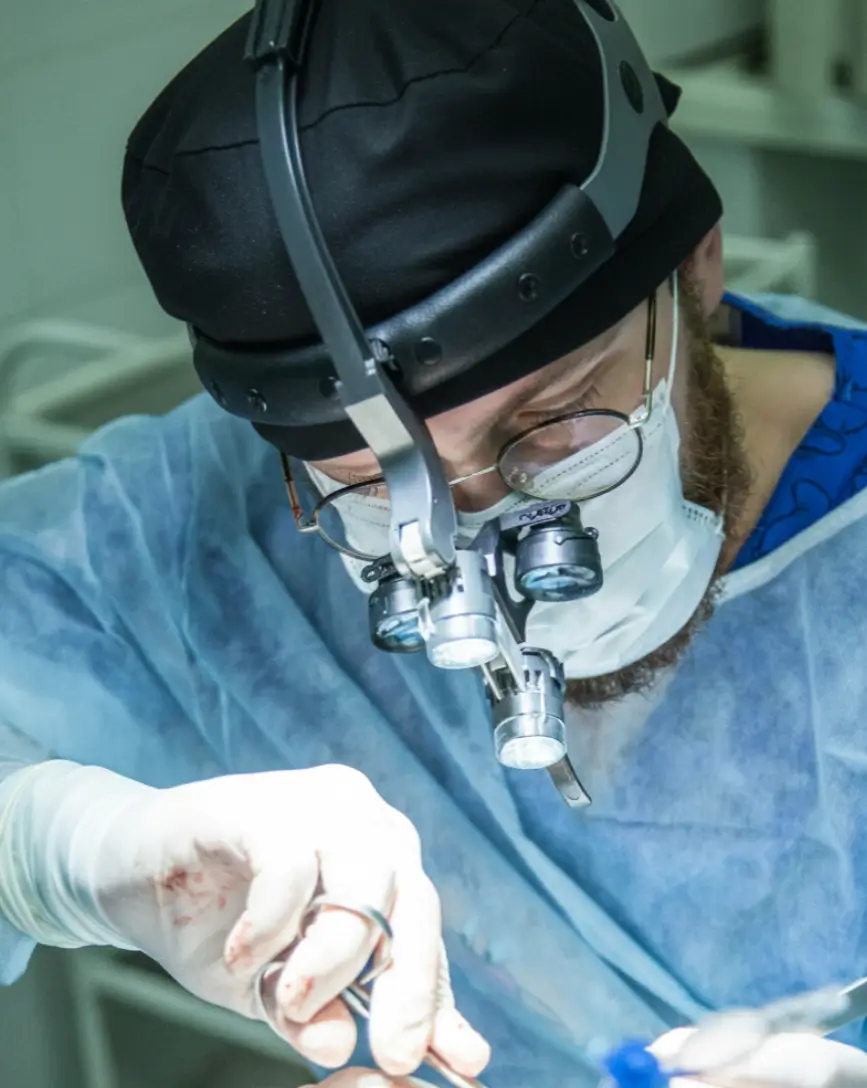 Dr Sami Kandil performing hands-on dental implant surgery during 1-on-1 training at Kandil Implant Academy
